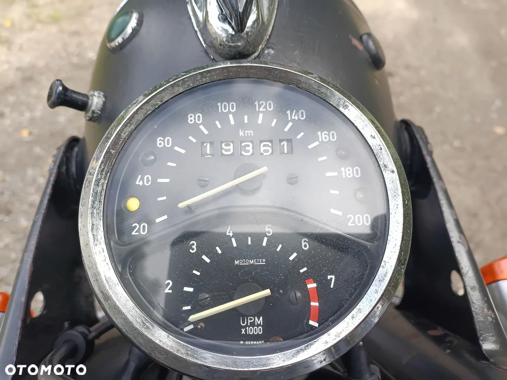 BMW R - 12