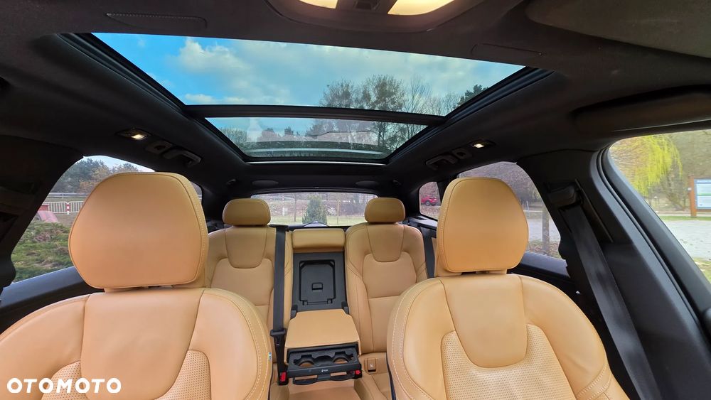 Volvo XC 60 B5 D AWD Inscription - 18