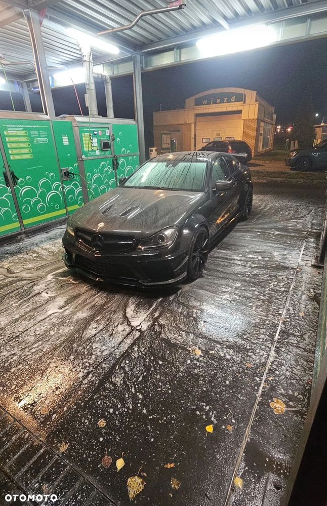 Mercedes-Benz Klasa C 63 AMG - 1