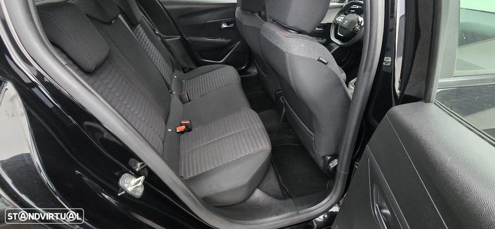 Peugeot 208 1.2 PureTech Active - 13