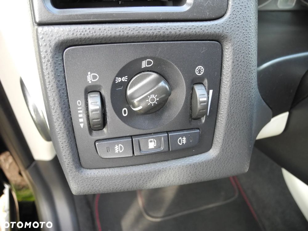Volvo C30 1.6 Momentum - 11