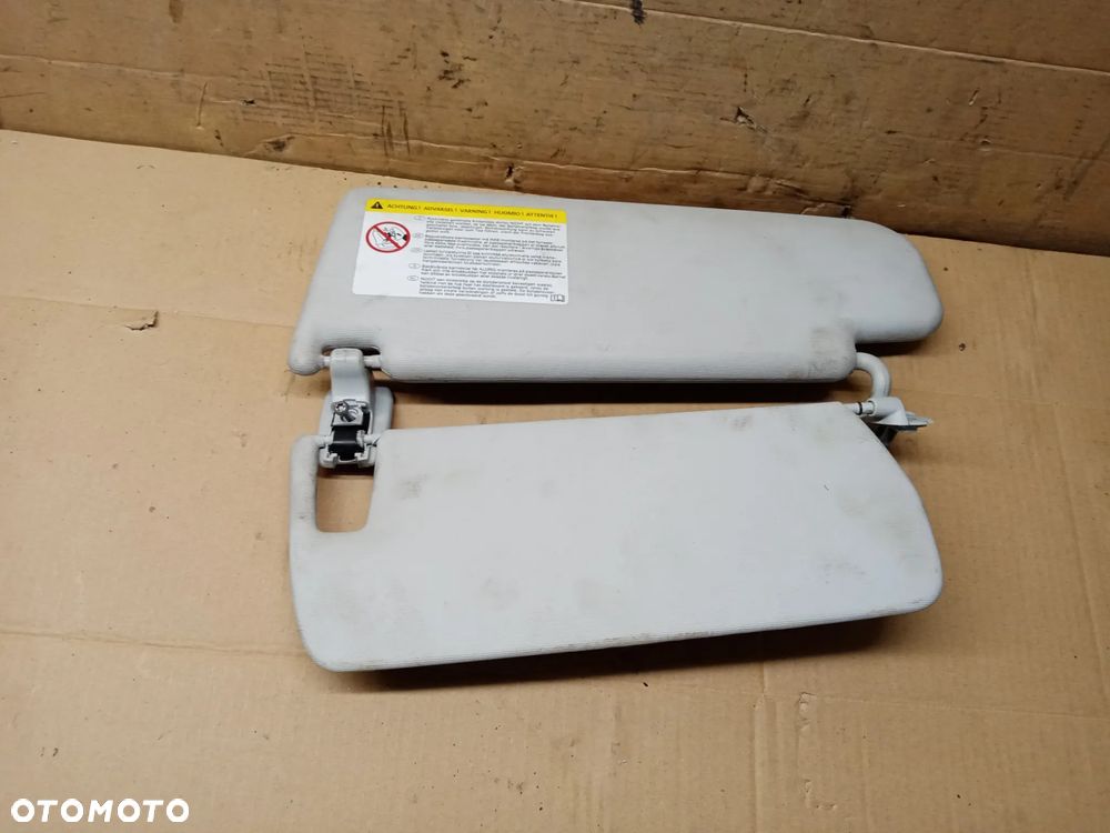 Osłona przeciwsłoneczna prawa pasażera podwójna VW Passat B6 3C0857552Q - 2