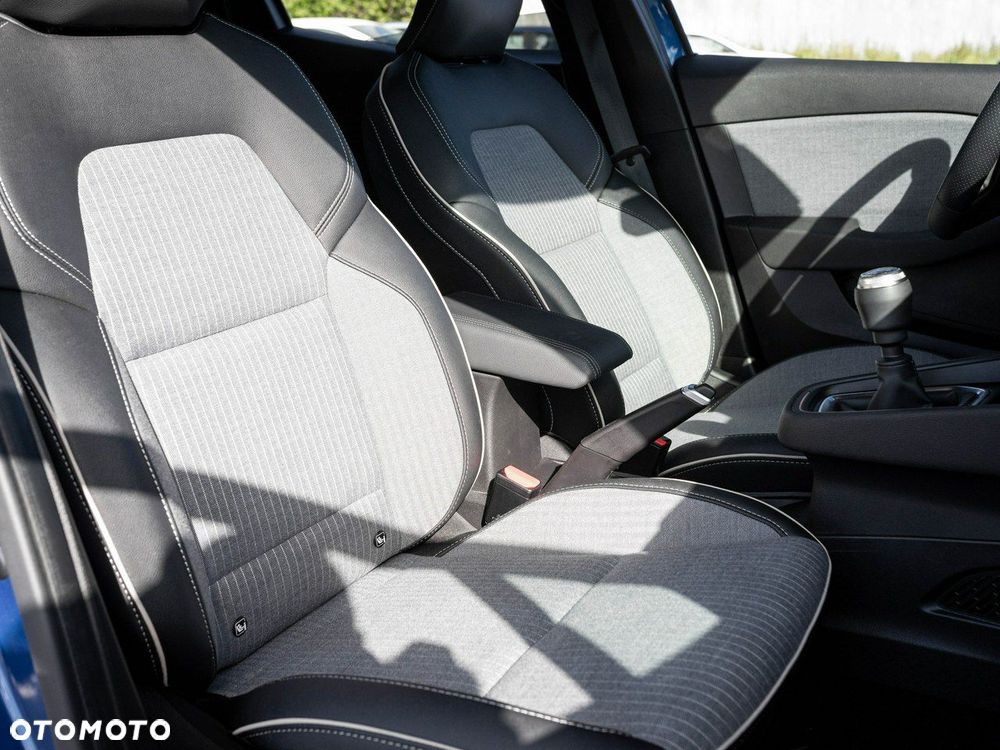 Renault Clio - 33