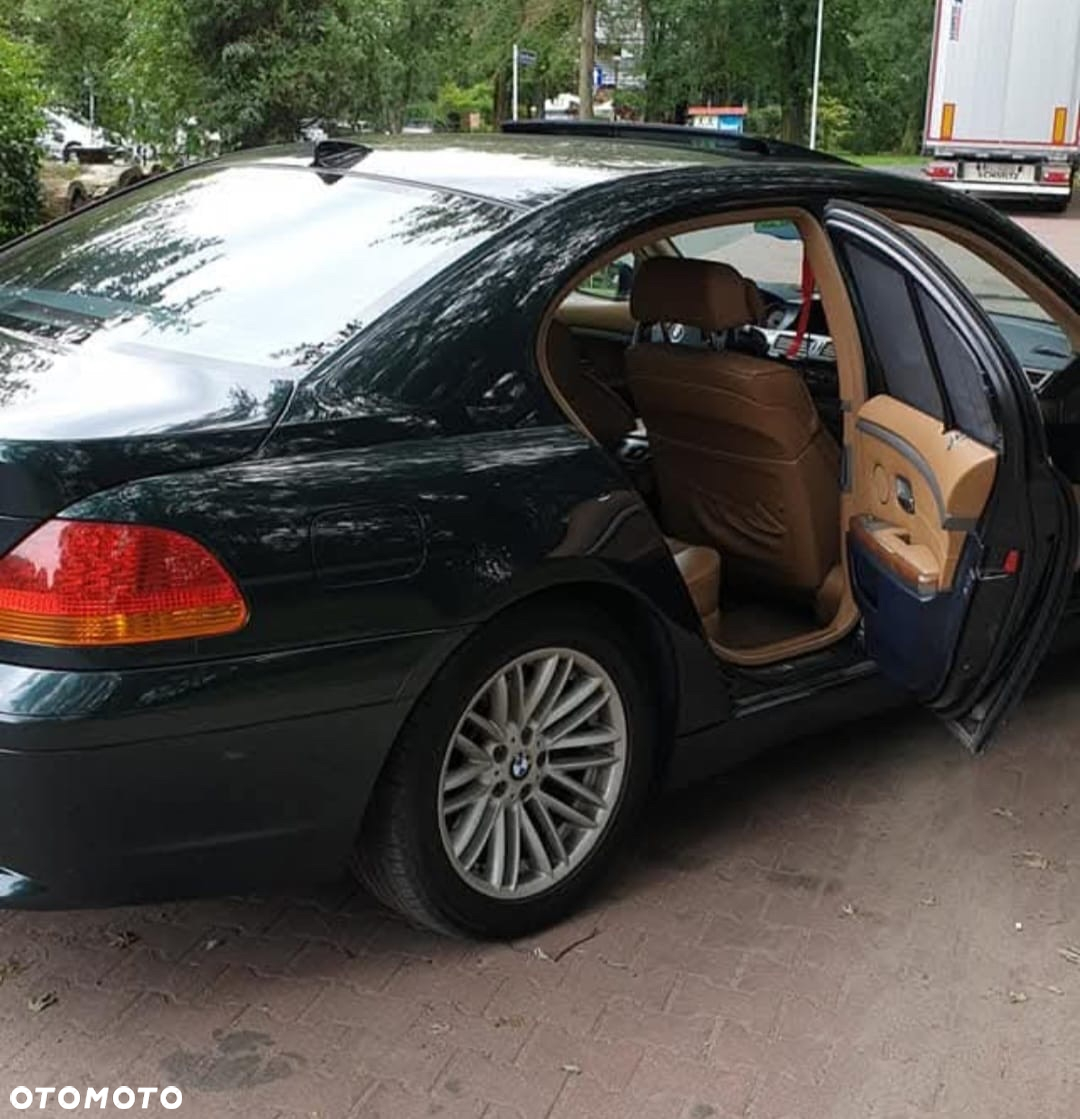 BMW Seria 7 735i - 10
