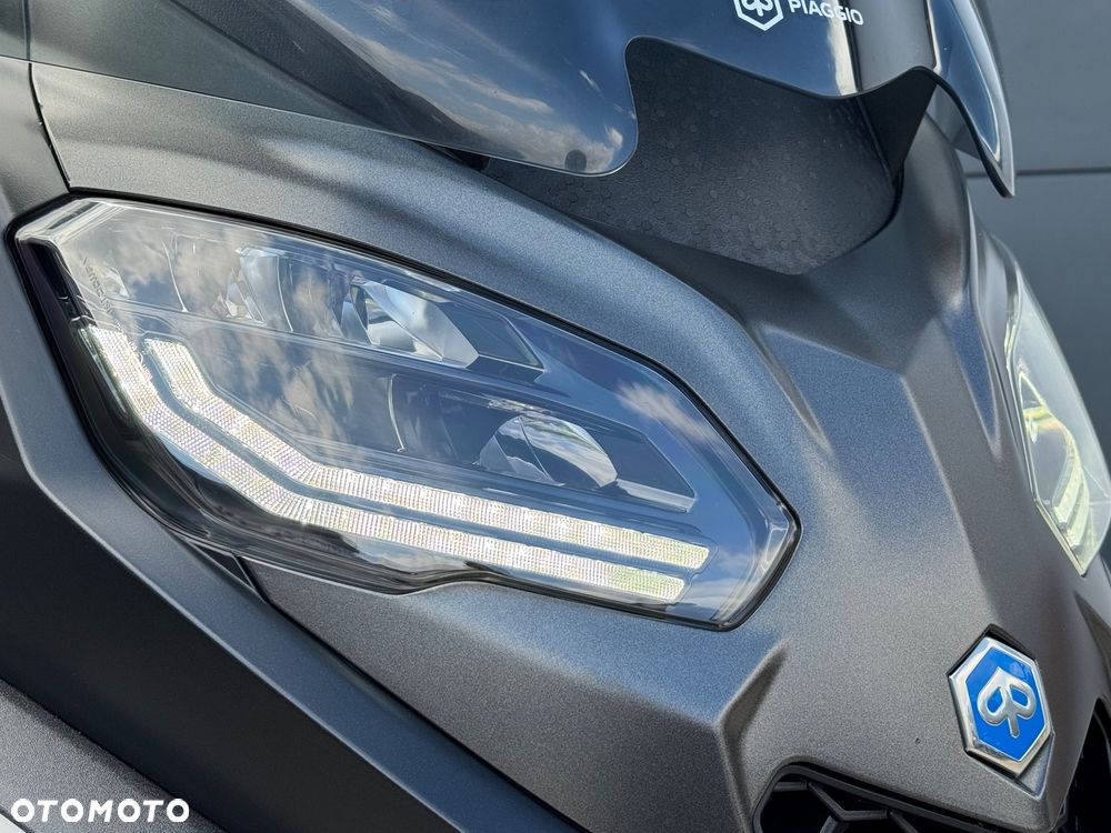 Piaggio MP-3 - 7