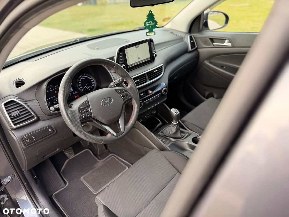 Hyundai Tucson 1.6 Turbo 2WD Navi - 14