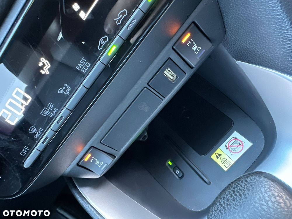 Toyota Yaris Hybrid 1.5 Selection Style - 28