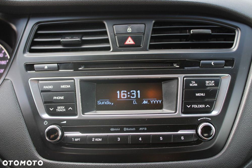 Hyundai i20 - 23