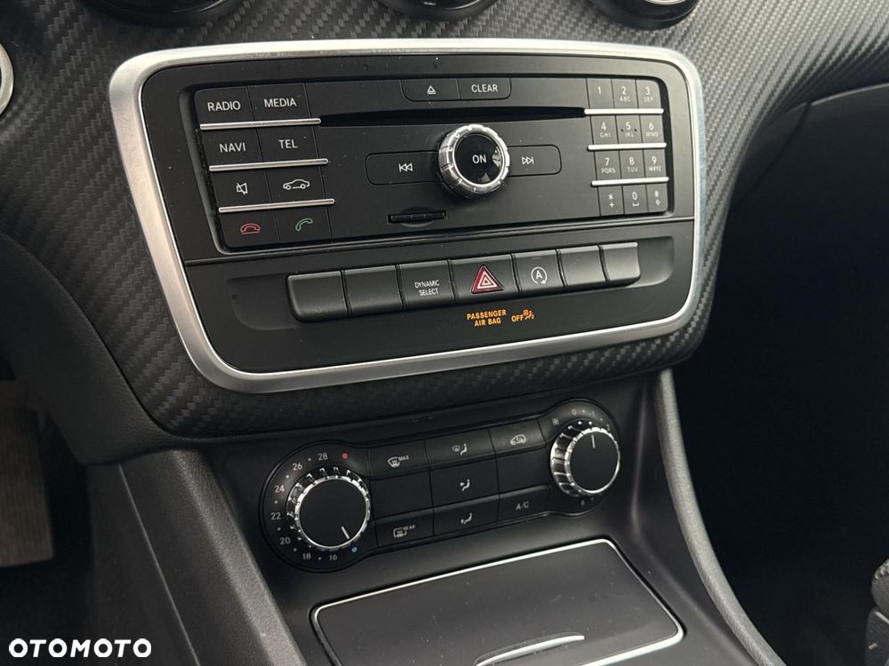 Mercedes-Benz GLA - 17