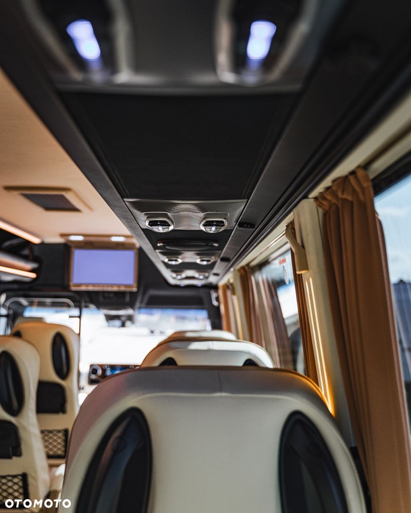 Mercedes-Benz Sprinter 519 - 22