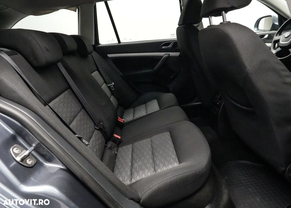 Skoda Octavia 1.6 TDI DPF DSG IMPULS EDITION - 17