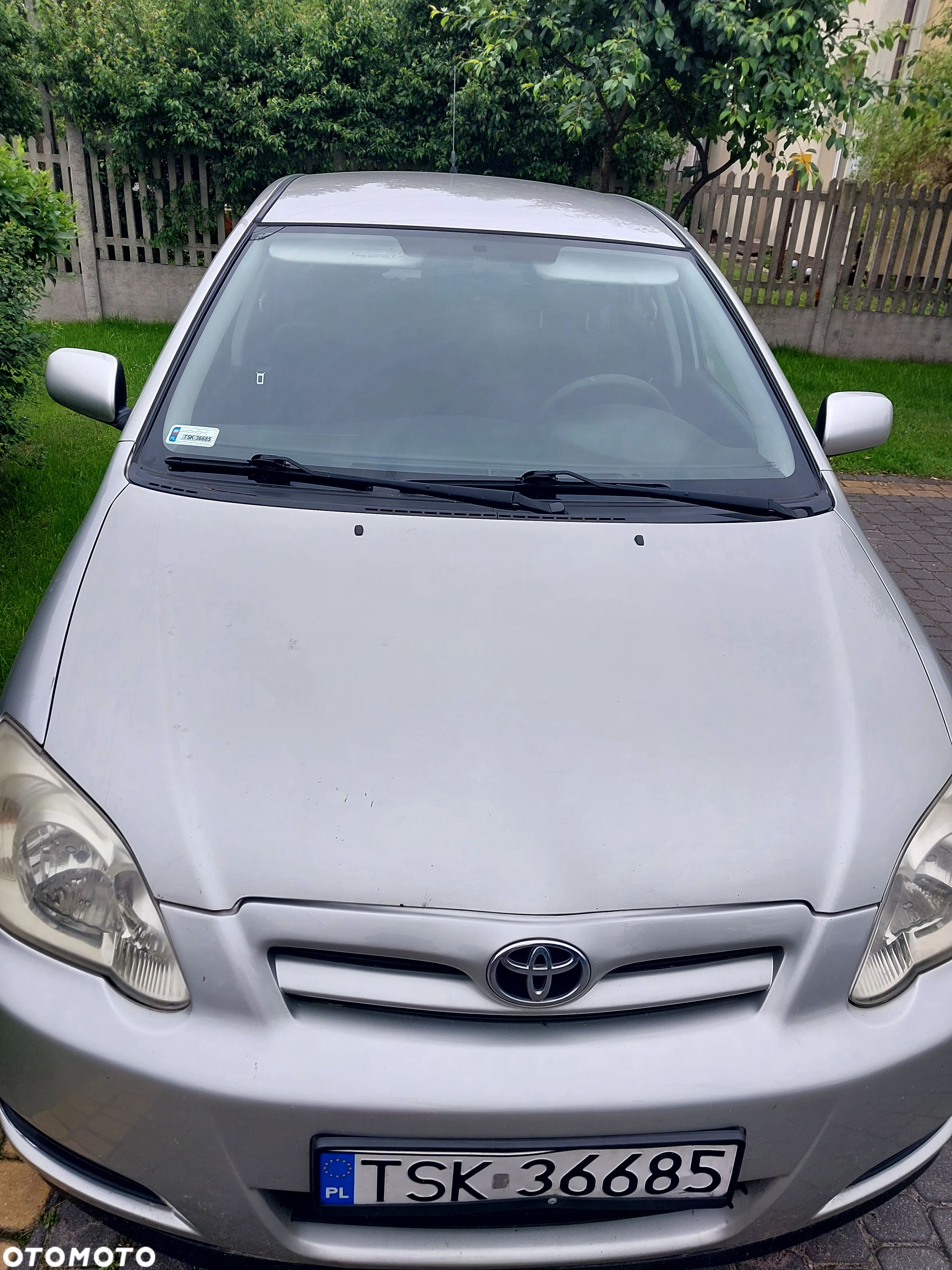 Toyota Corolla - 1