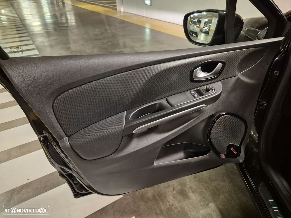 Renault Clio 0.9 TCE Limited - 28