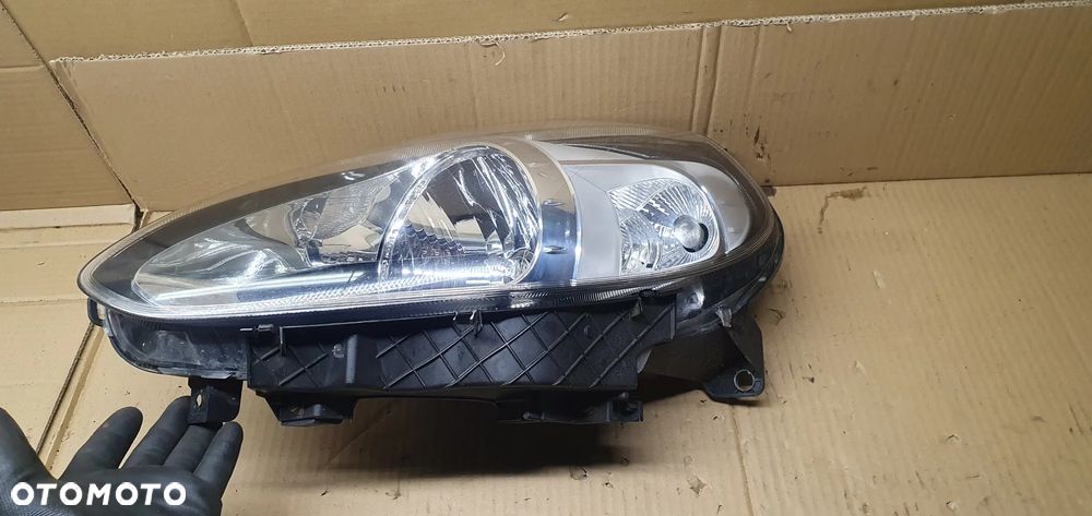 Lampa lewy przód przednia lewa Fiat Punto EVO - 5