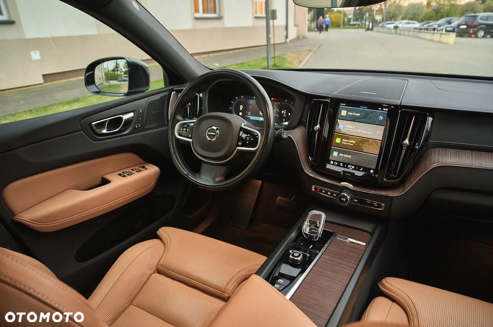 Volvo XC 60 B5 D AWD Inscription - 26