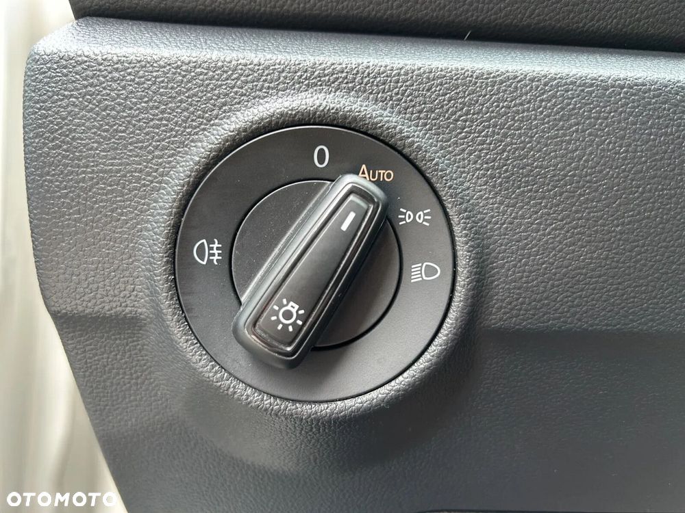 Volkswagen T-Roc 1.5 TSI Life - 21