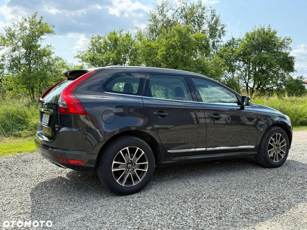 Volvo XC 60 D4 AWD Summum - 3
