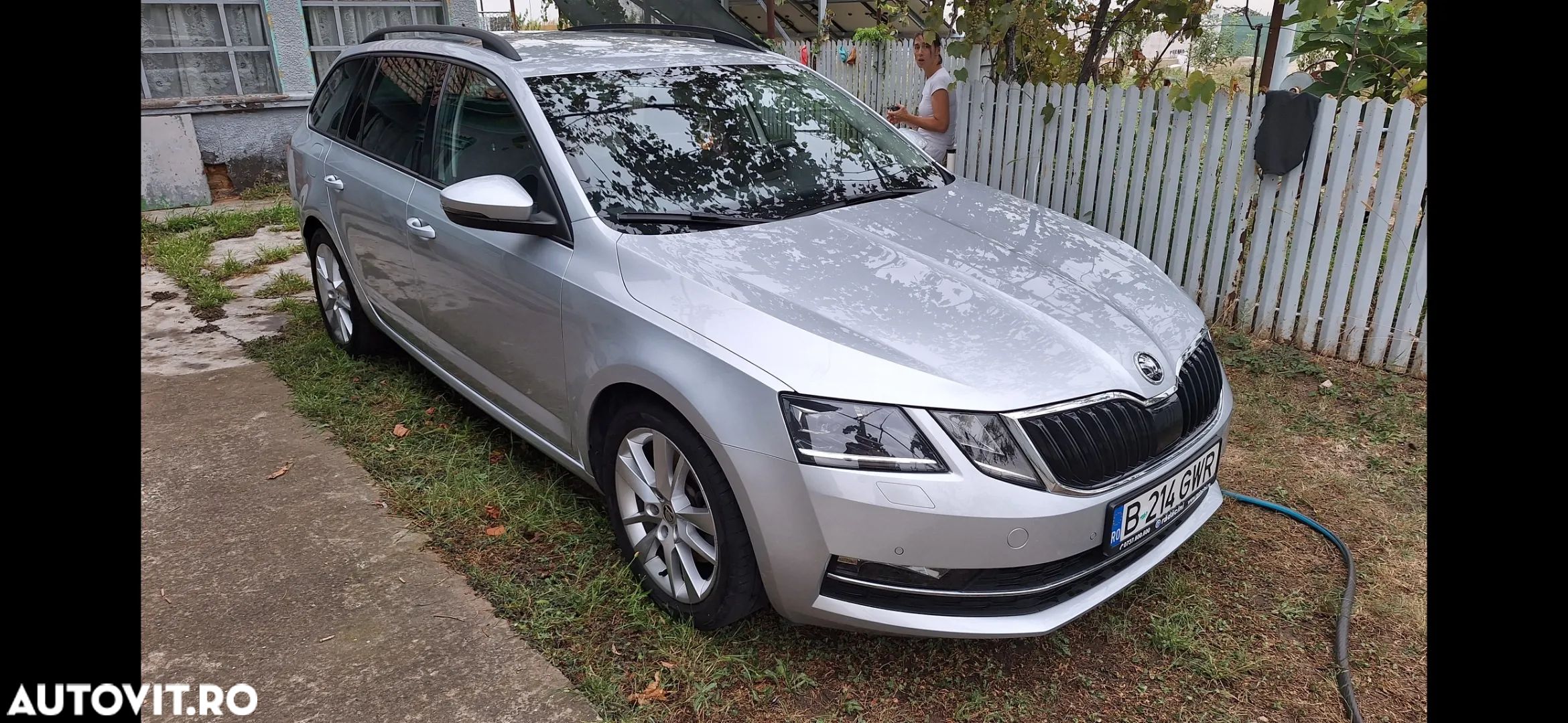 Skoda Octavia Combi Diesel 2.0 TDI 4X4 DSG Style - 1