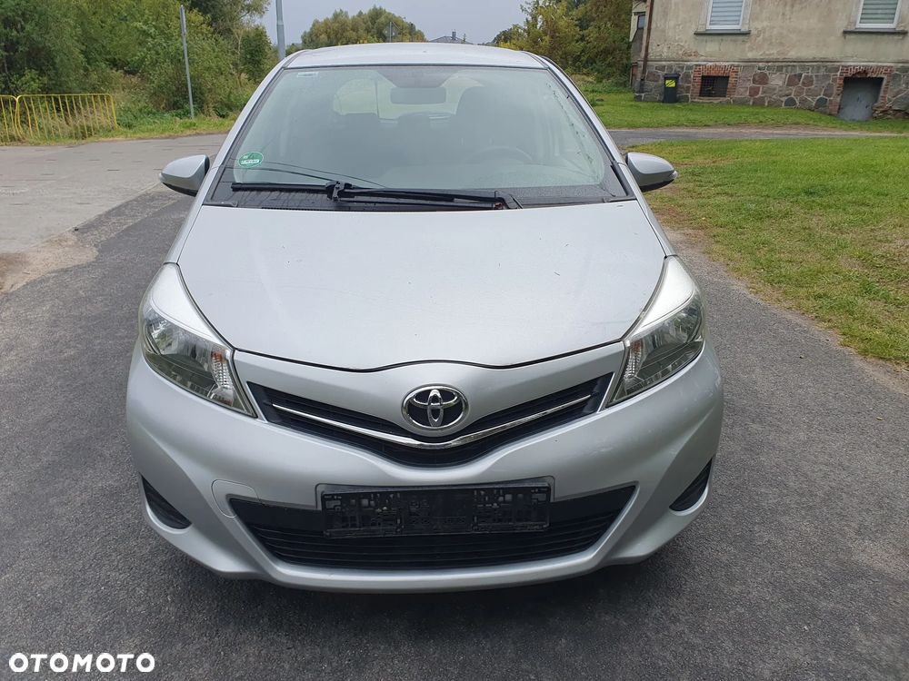 Toyota Yaris - 13