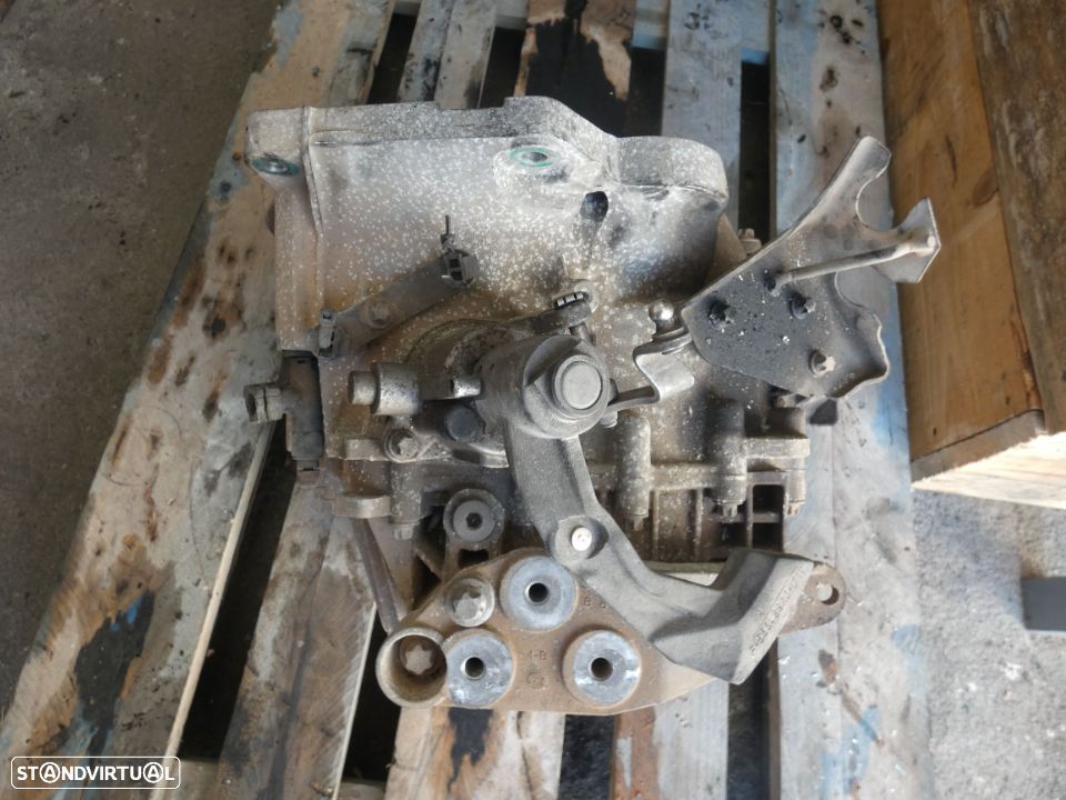Caixa de velocidades Opel Corsa D 1.3Cdti 6 Vel. com referencia FGP55193621 - 1