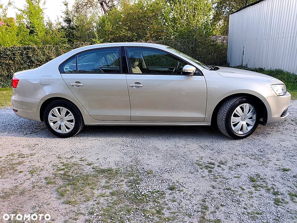 Volkswagen Jetta 1.2 TSI BlueMotion Technology Trendline - 14