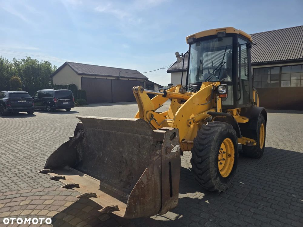 JCB 408 - 5