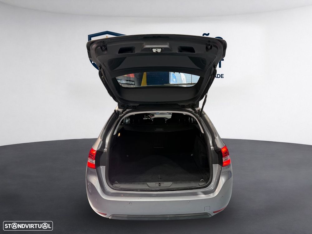 Peugeot 308 SW 1.2 PureTech Style - 43