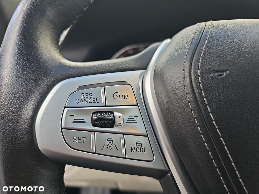 BMW Seria 7 - 20
