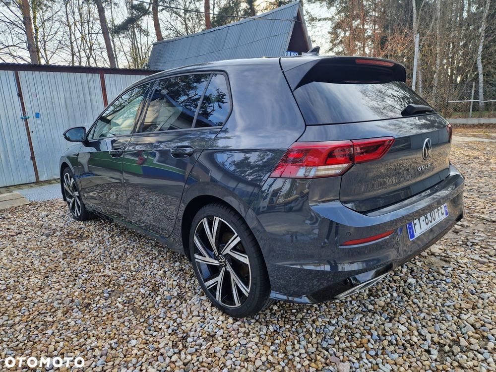 Volkswagen Golf - 32