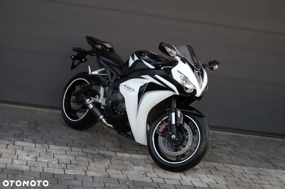 Honda CBR - 1