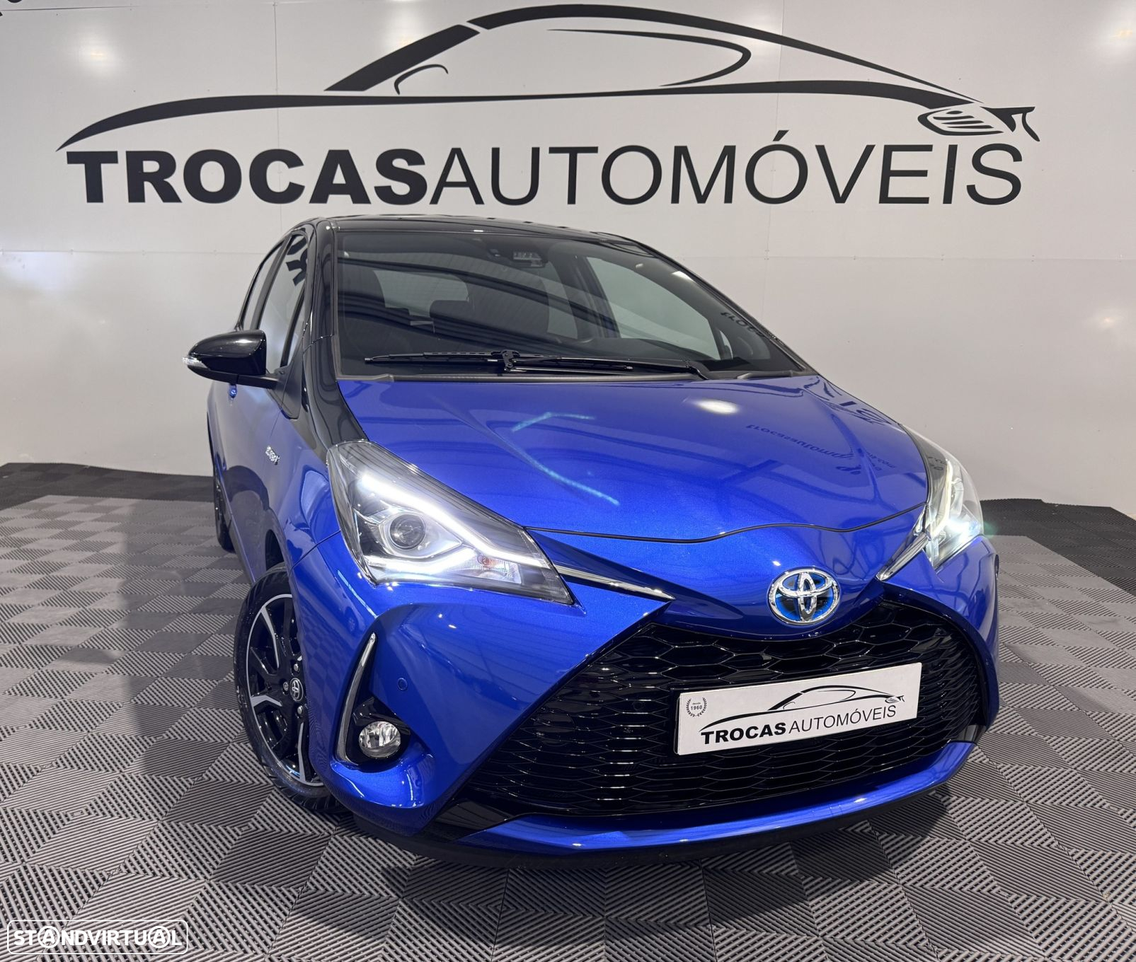 Toyota Yaris 1.5 HSD Exclusive+P.Luxury - 8