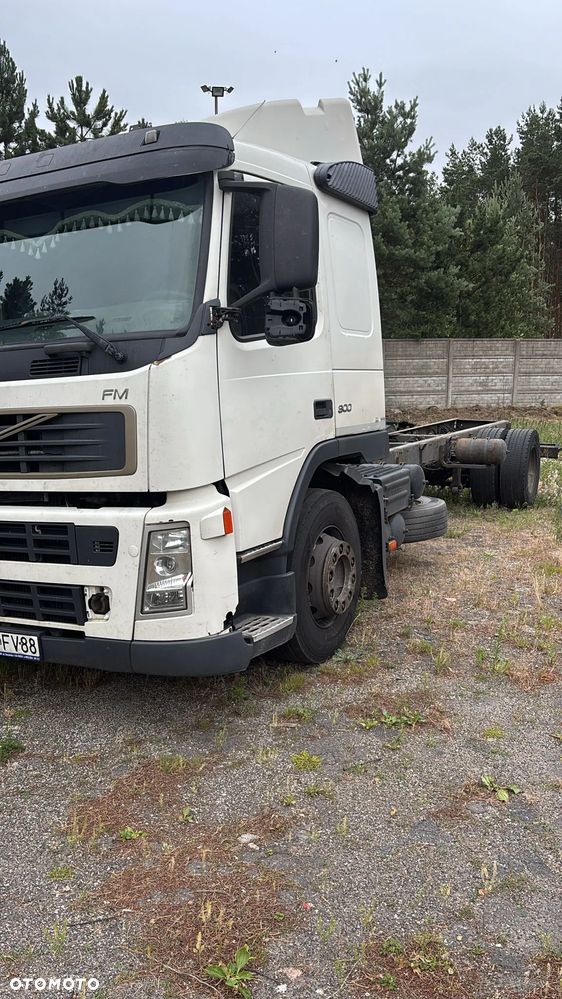 Volvo FM 300 rama pod zabudowę - 3