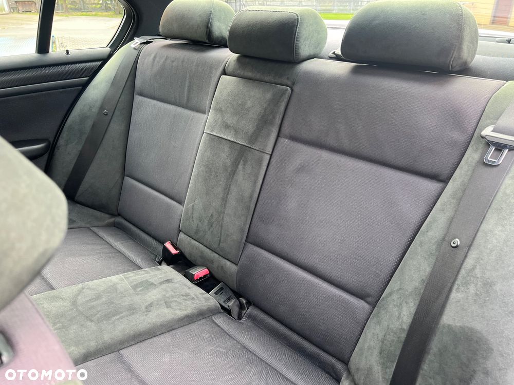 BMW Seria 3 320i - 8