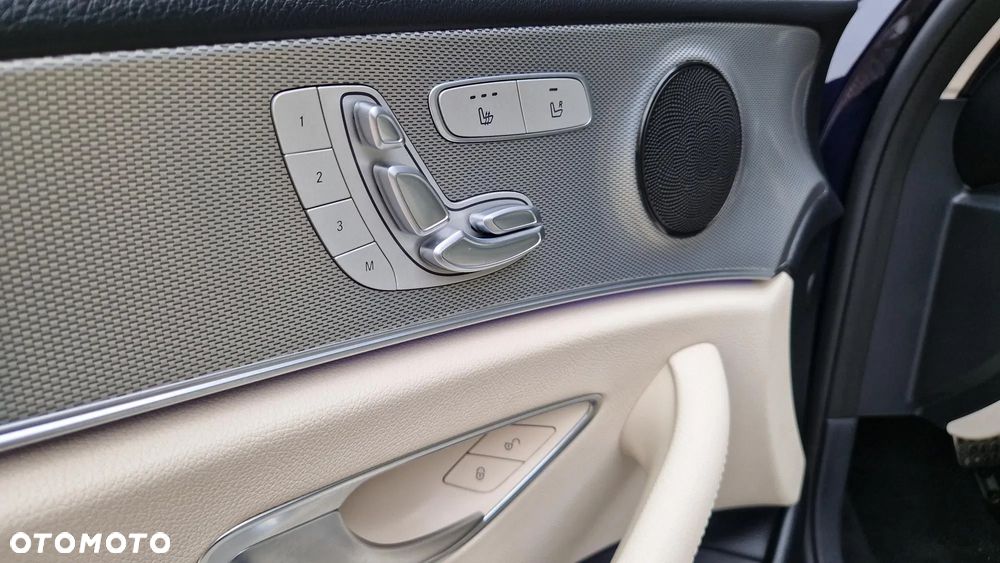 Mercedes-Benz Klasa E 300 de Avantgarde - 10