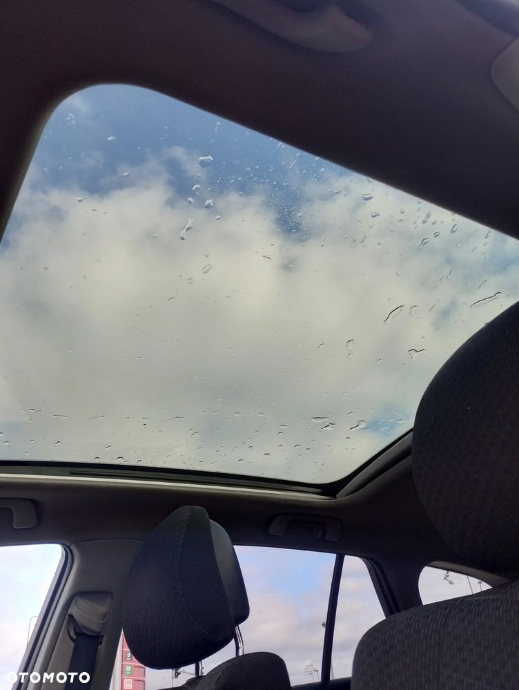 Toyota Avensis 2.0 D-4D - 24