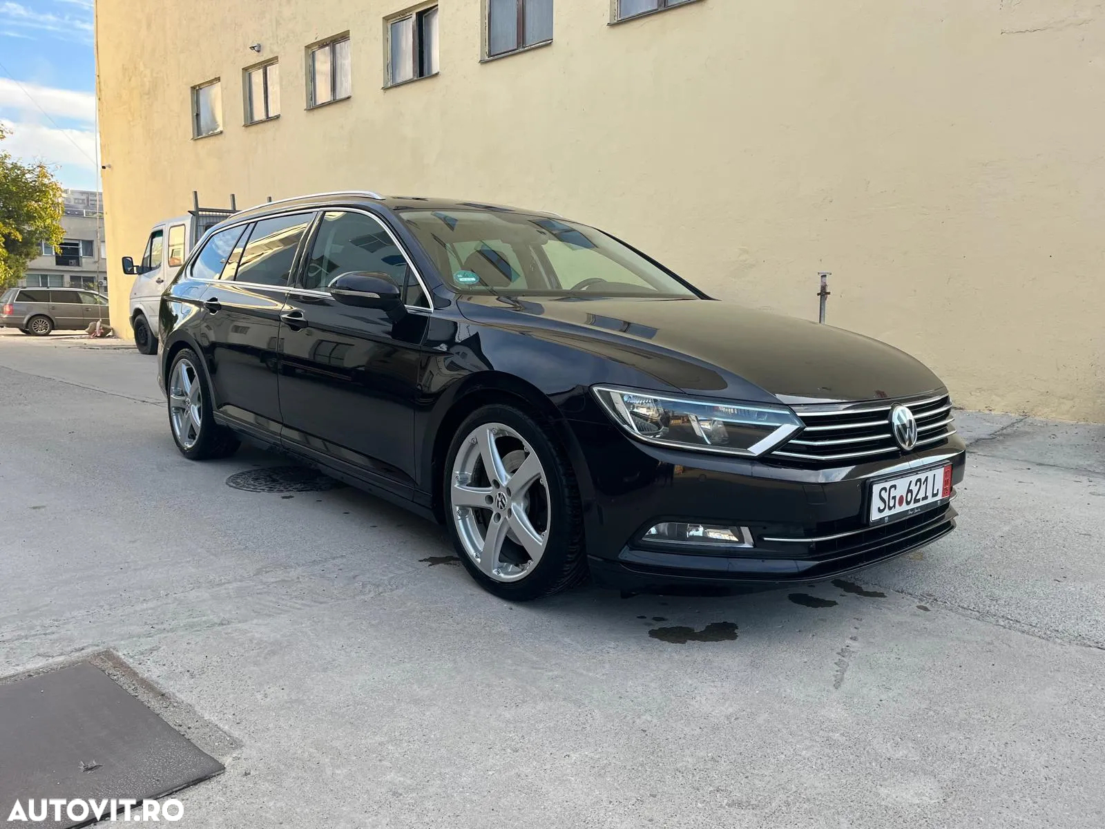 Volkswagen Passat Variant 2.0 TDI DSG (BlueMotion Technology) Trendline - 13