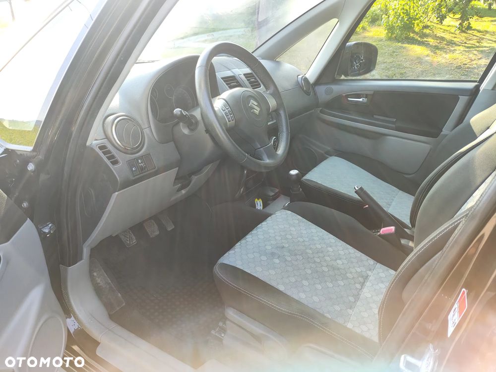 Suzuki SX4 1.6 Premium 4WD - 8