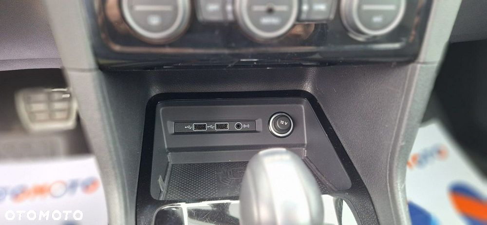 Volkswagen Golf Sportsvan - 13