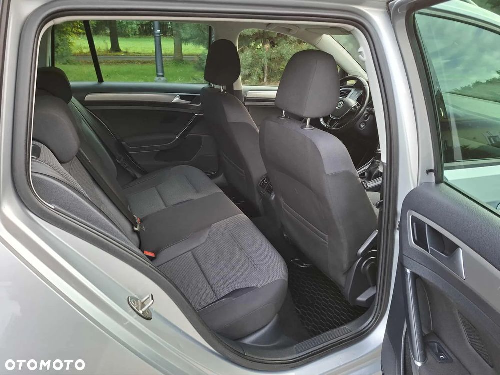 Volkswagen Golf 2.0 BlueTDI Comfortline - 9