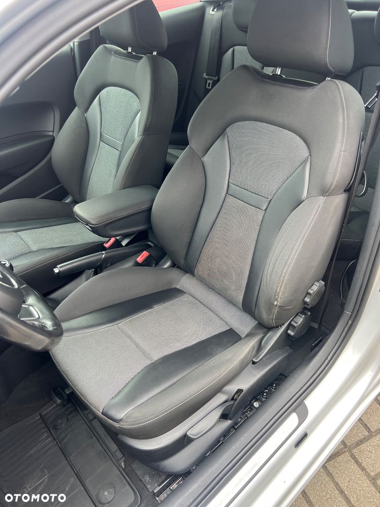 Audi A1 3-drzwiowe 1.2 TFSI S line edition - 16