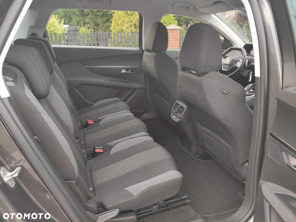 Peugeot 5008 1.2 PureTech Active S&S EAT8 - 15