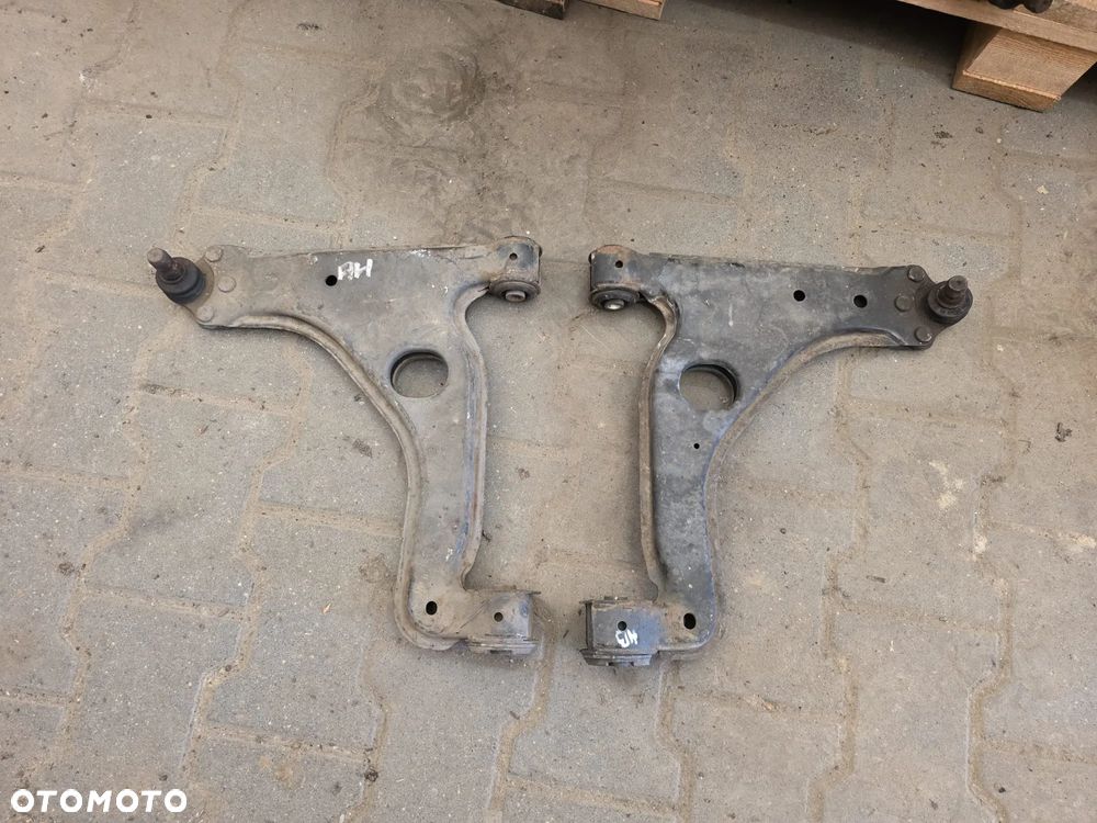 OPEL MERIVA B WAHACZE WAHACZ LEWY LUB PRAWY - 1