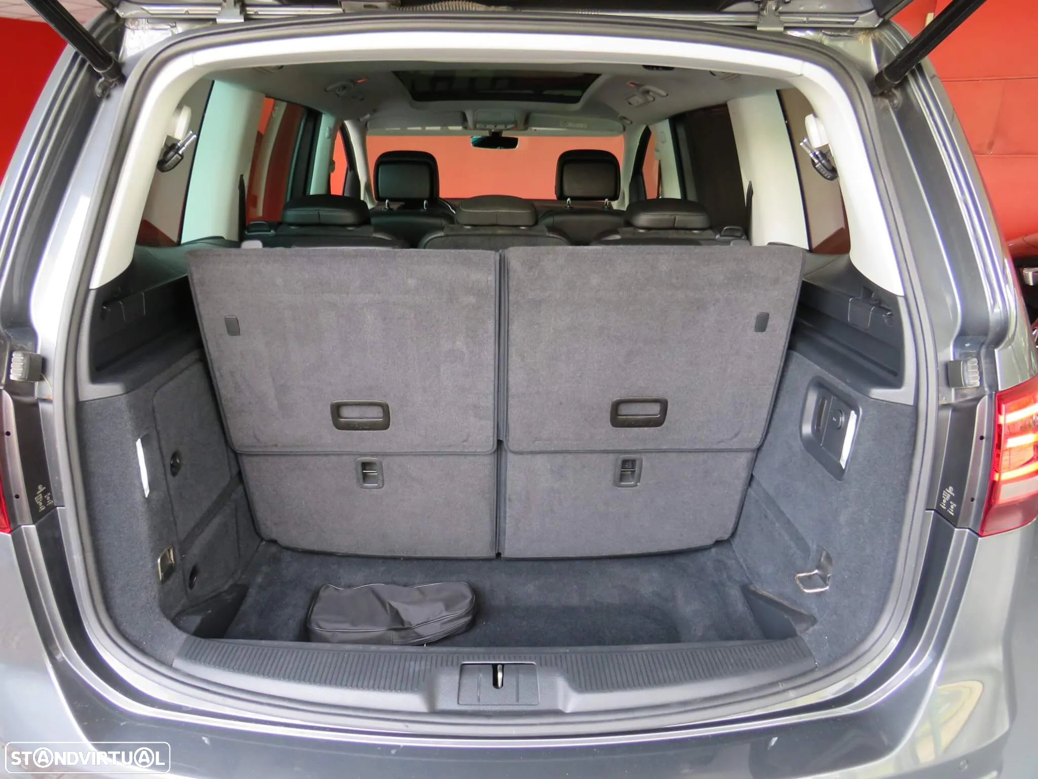 VW Sharan 2.0 TDI Highline DSG - 49
