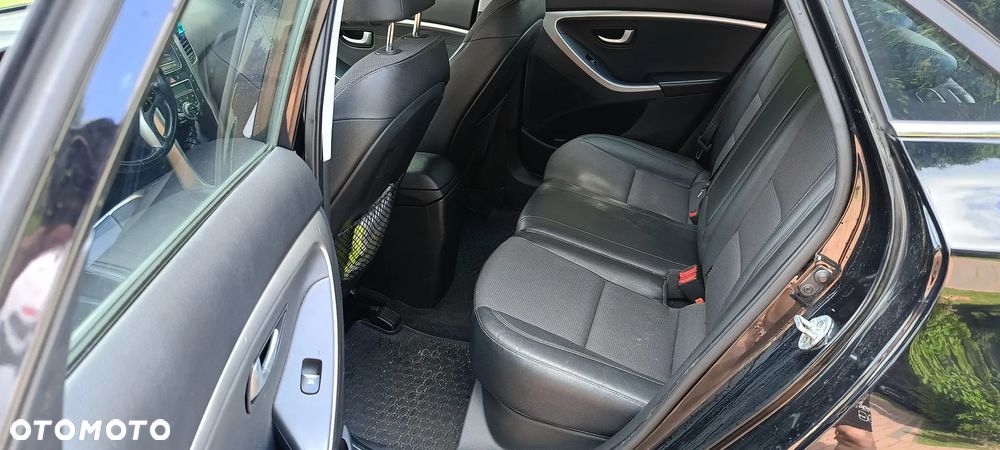 Hyundai i30 1.6 CRDi Style - 12