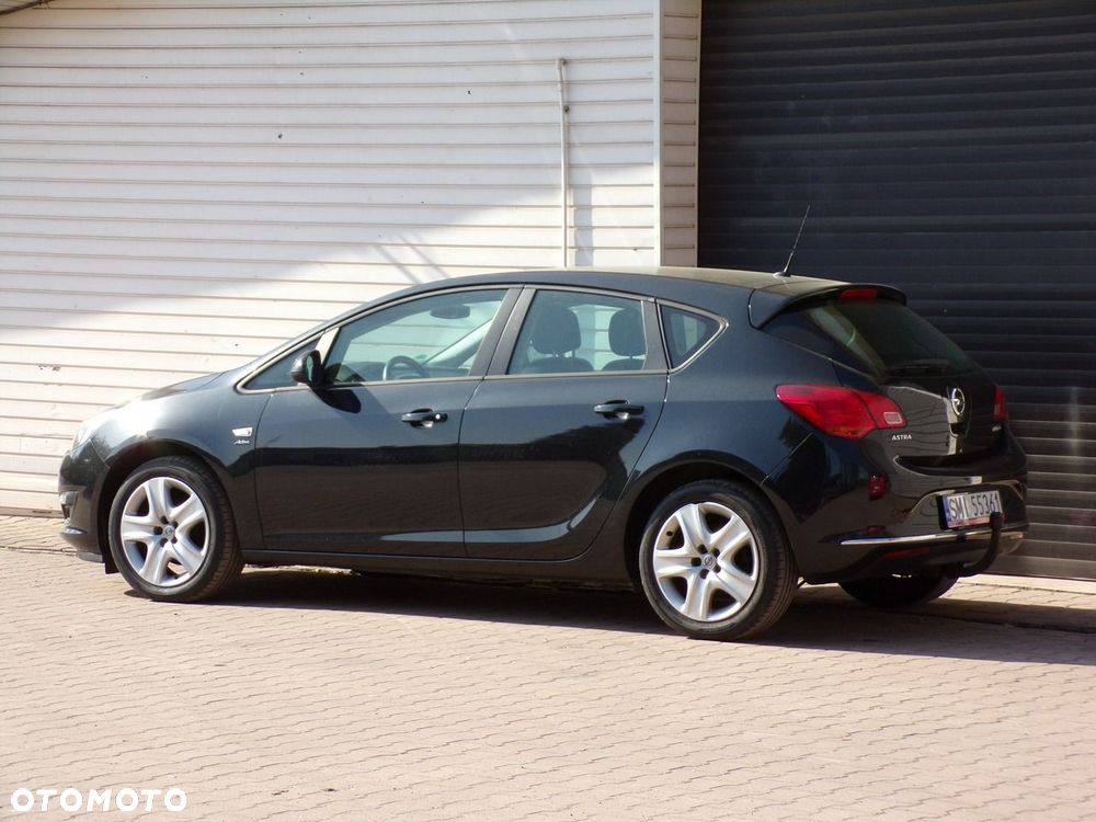 Opel Astra - 16