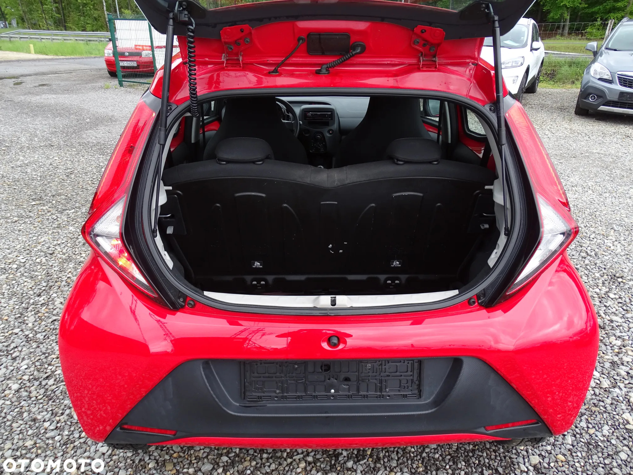 Toyota Aygo x-business - 11