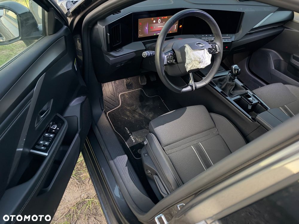 Opel Astra 1.2 Turbo GS - 14
