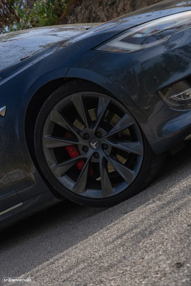 Tesla Model S P100D - 27