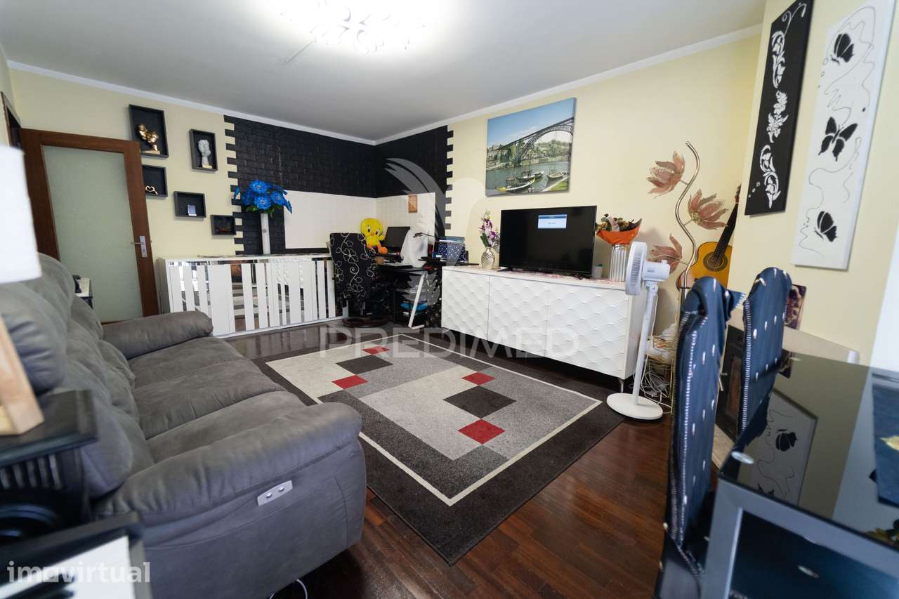 Apartamento T2 | Elevador e Lugar de Garagem | Valongo - Grande imagem: 5/21