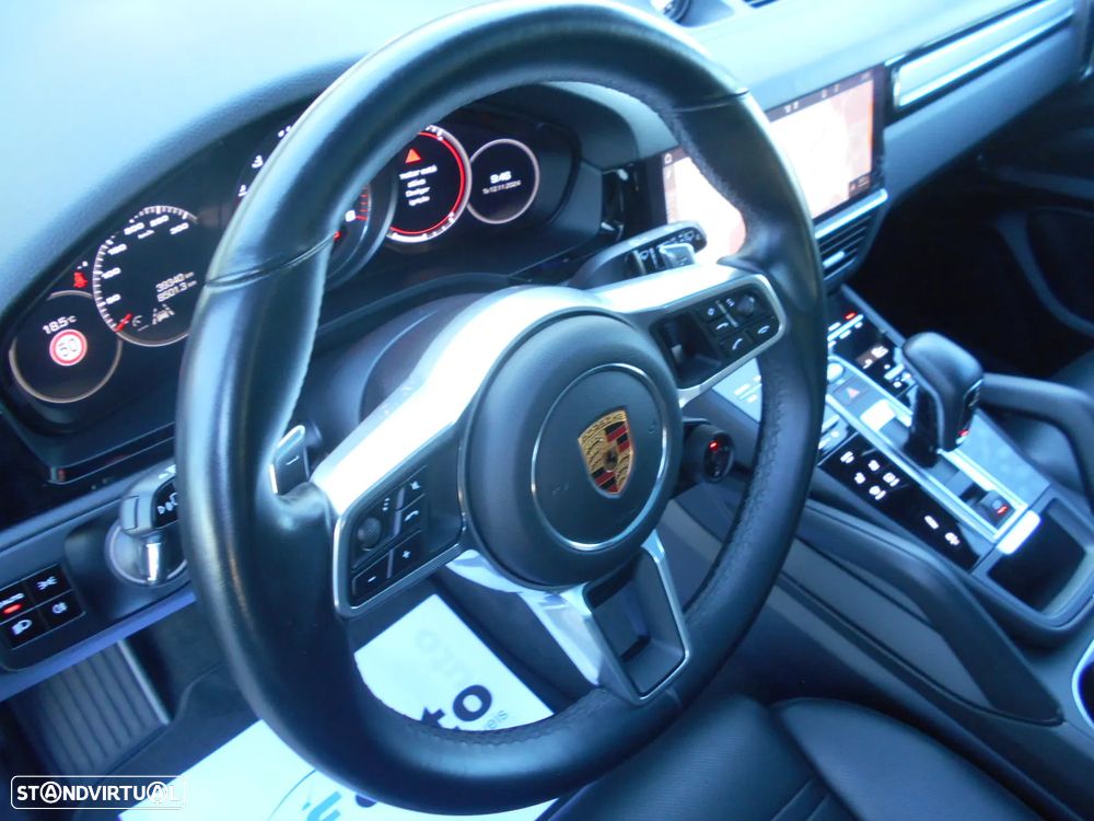 Porsche Cayenne S Platinum Edition - 43